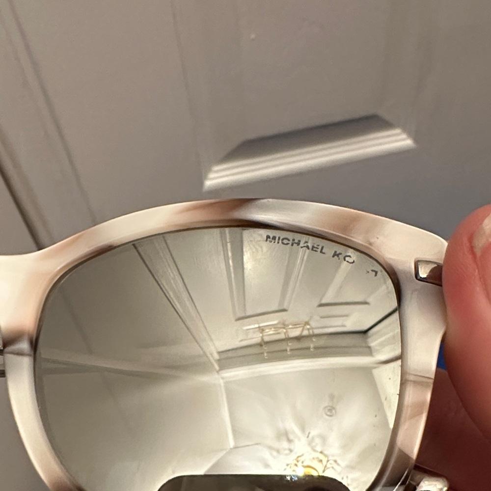 Michael Kors Marble Sunglasses with White Case - Picture 3 of 9